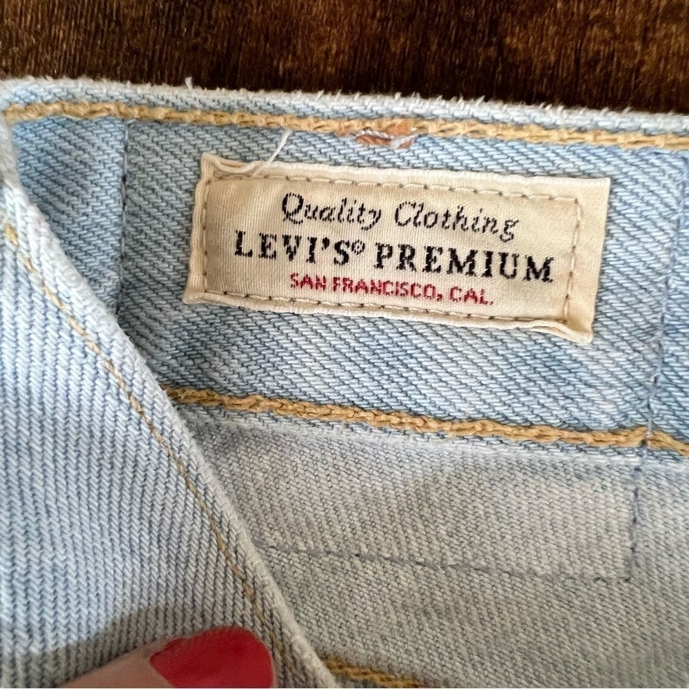 Levi's® High Rise Wedgie Straight Jean Size 32 - Picture 6 of 16